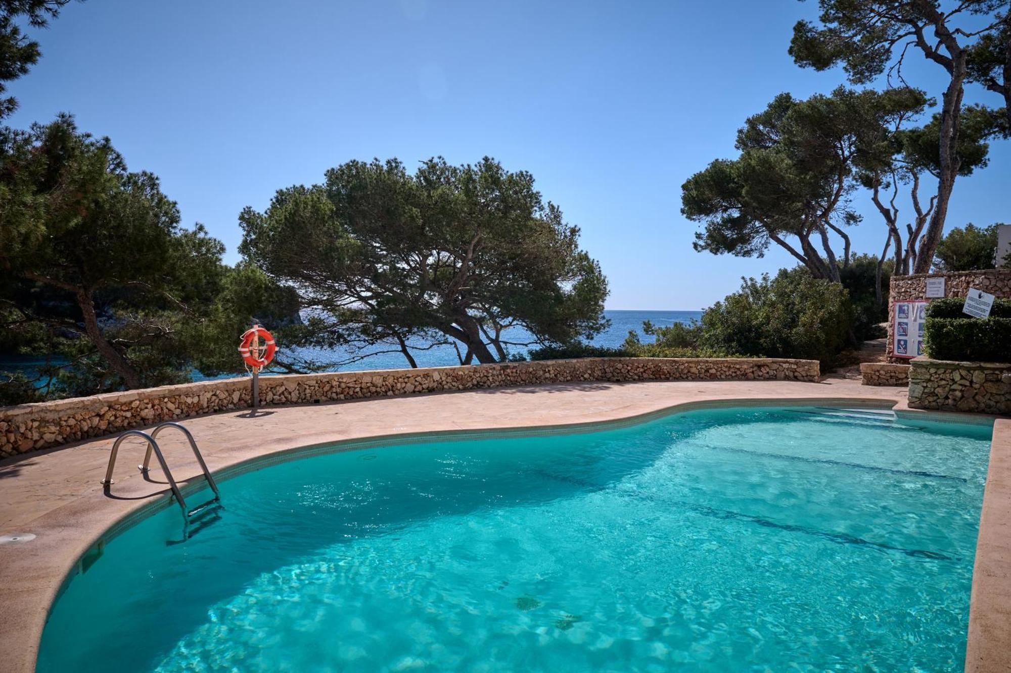 Sea Frontline Apartment 'Faraona'. Pool. Wifi Santanyi Exterior photo